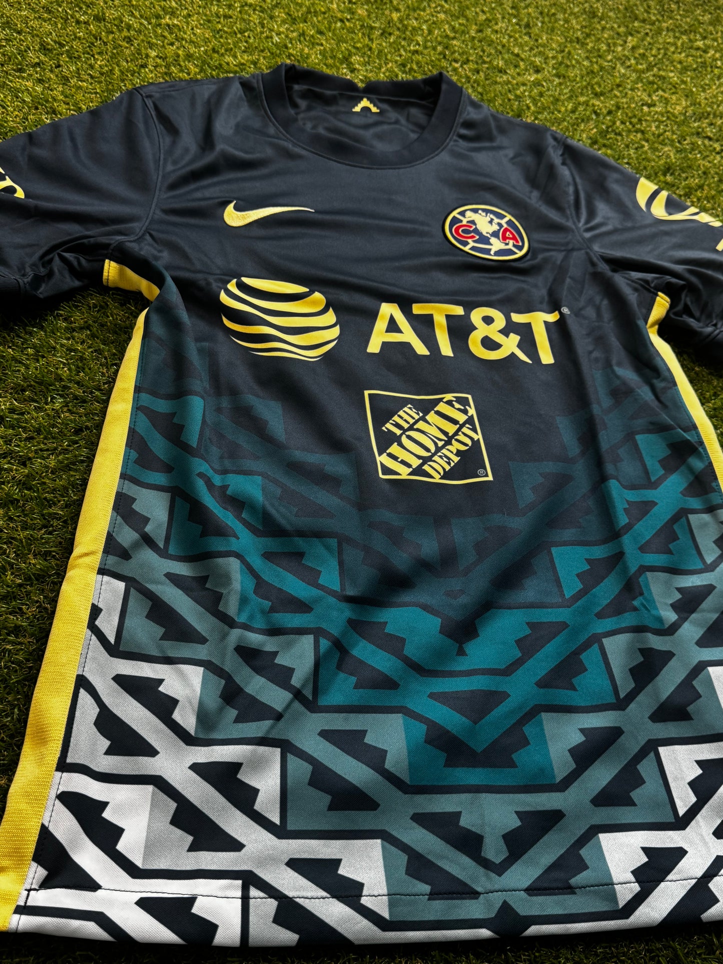 Club America - 2021/22 - Away - S