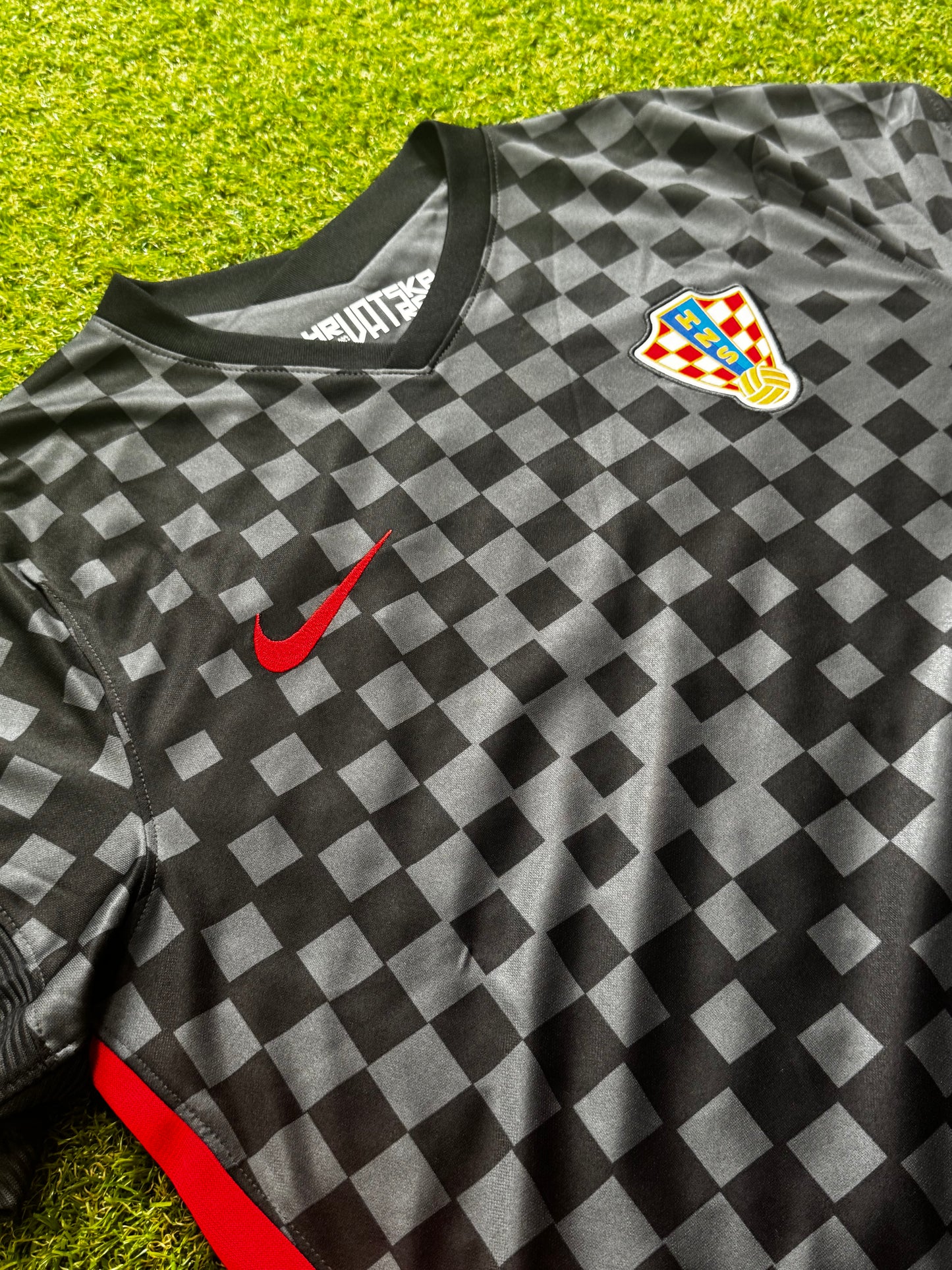 Croatia - 2021/22 - Away M