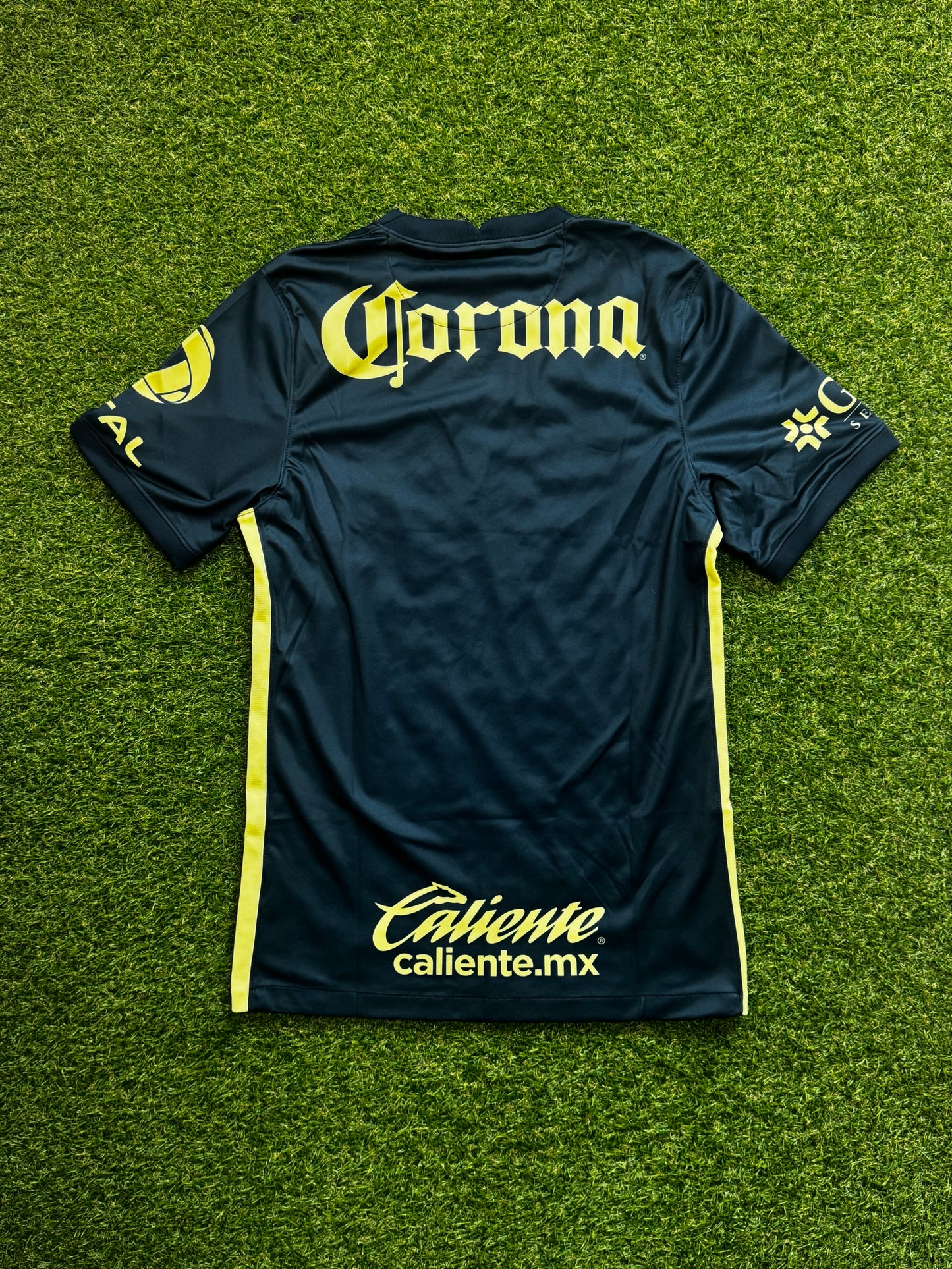 Club America - 2021/22 - Away - S