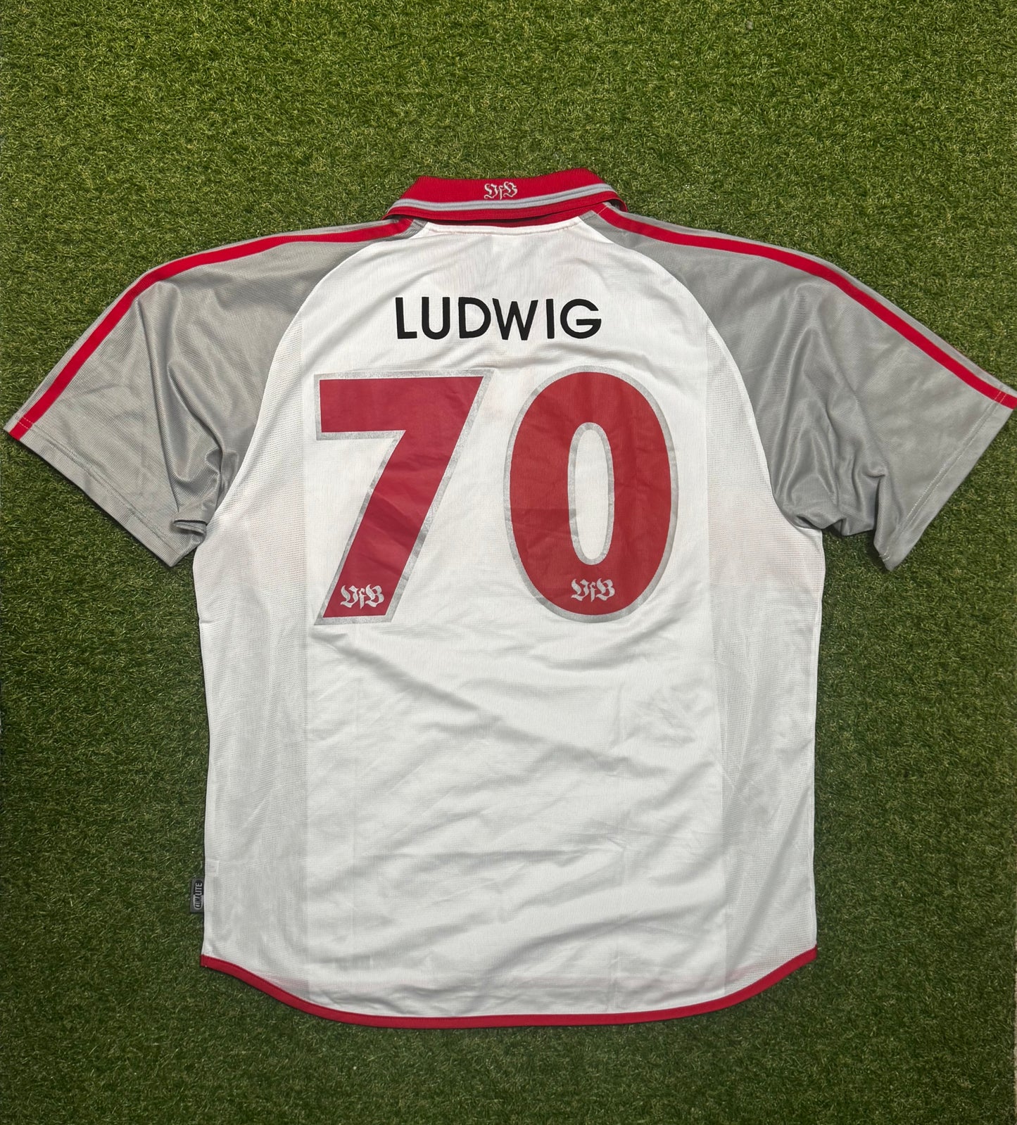 VFB Stuttgart - 2000-02 - Home - Ludwig - XL
