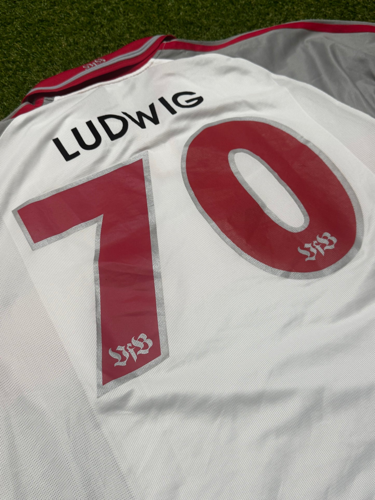 VFB Stuttgart - 2000-02 - Home - Ludwig - XL