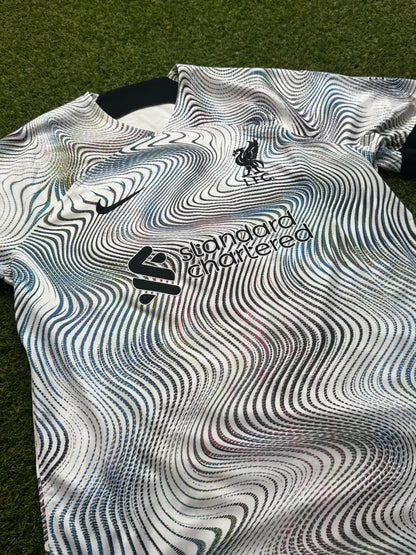 Liverpool FC - 2022/23 - Away - L